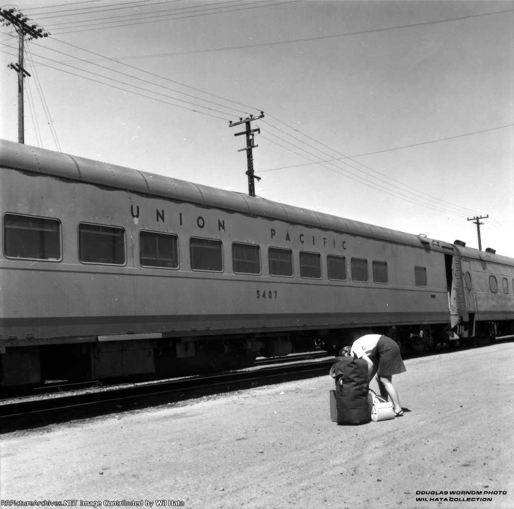 UP Coach 5407